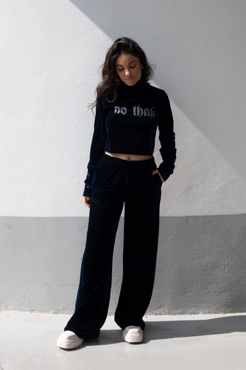 Nothinkin Logo Strass Cropped Velvet Queen Μπλε - Image 3